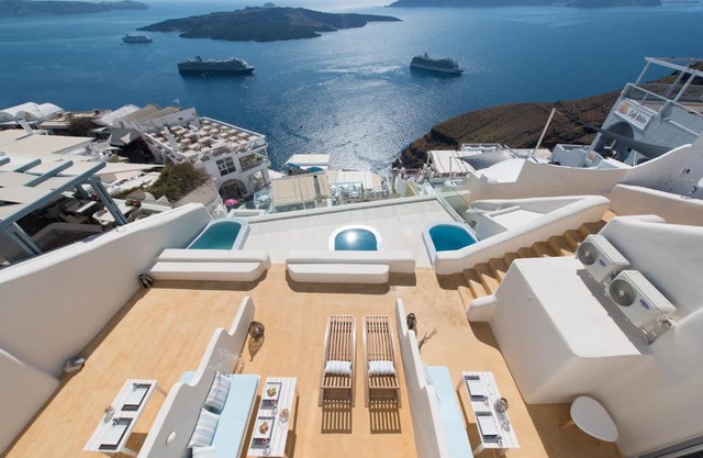 On the Cliff Suites