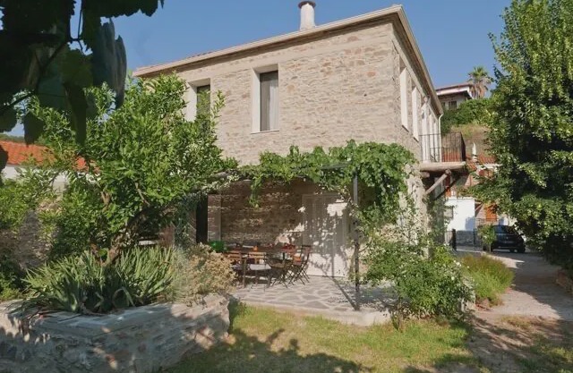 Quintessence Home 5 Bedrooms