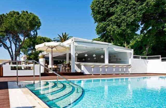Rhodes Imperial Suite, chilling in Private Pool