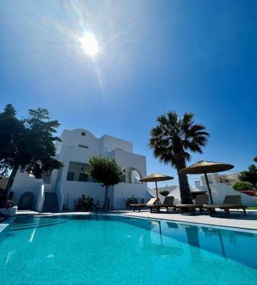 Santorini Villatzio Suites