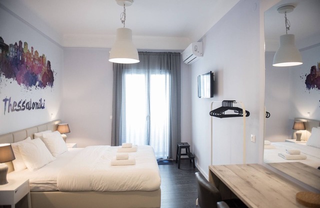 Studio Nephele by QR booking