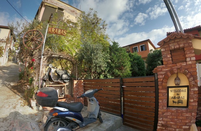 Studios Arabas