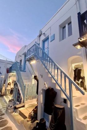 Sunny house mykonos town