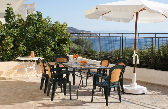 Sunrise Located Air Conditioned Beach 
