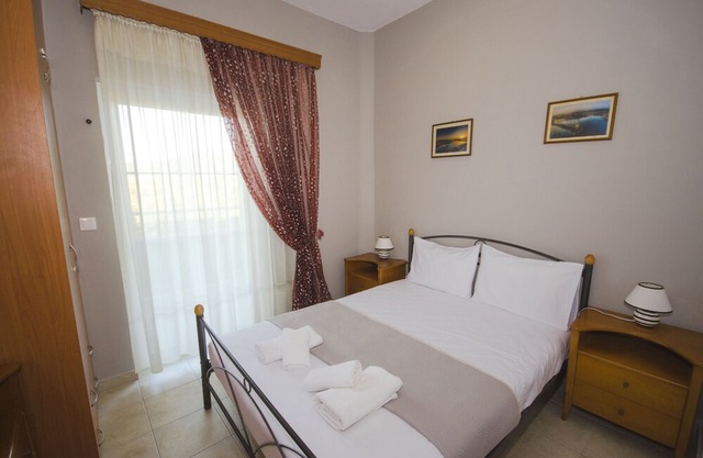 Traditional Villa with Apartements in Olive Grove