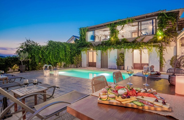 Tramonto Villa 