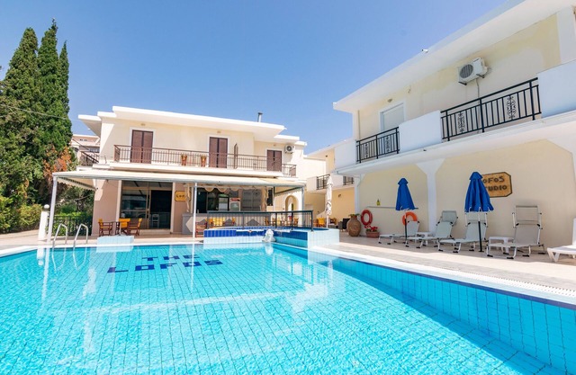 Two Bedroom Apartment (3 pax) - The Lofos Studios