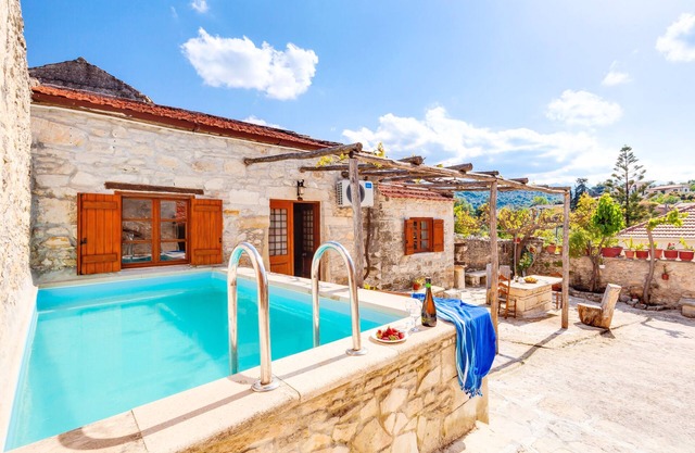 Vereniki Villa | Heated Pool