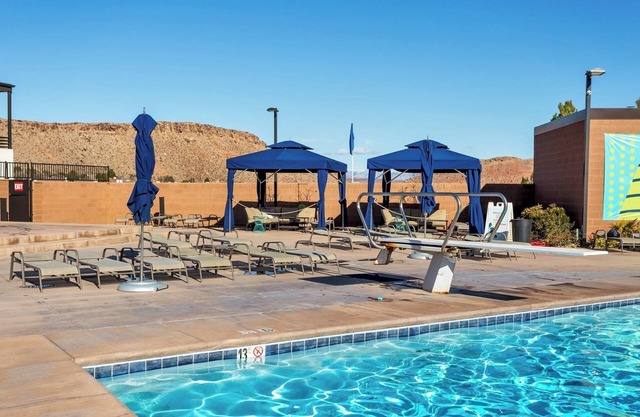 Villa At Bloomington Country Club 