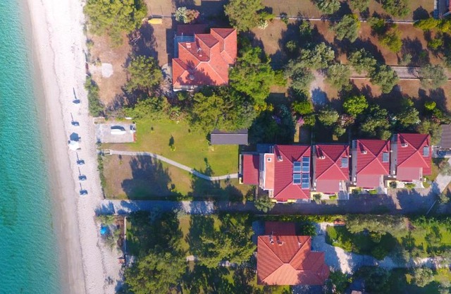 Villa Argo 1 - Beachfront, Big gardens, Location!