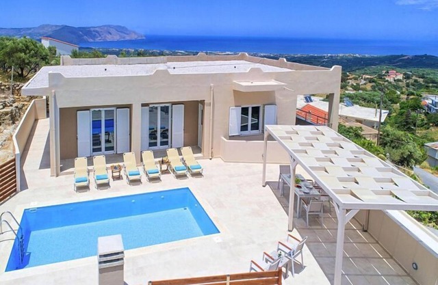 Villa di Giorgio Heated Pool