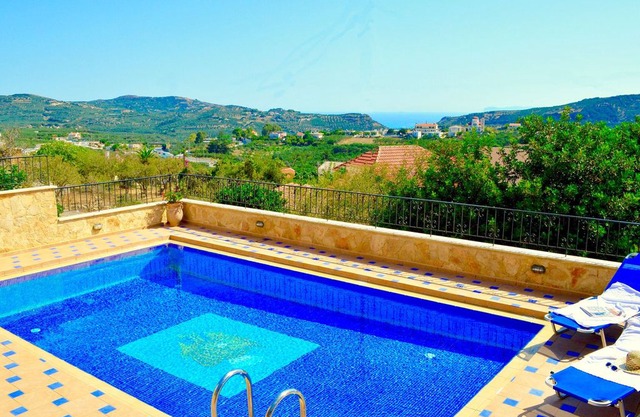Villa Romantic Sevi - Holiday Villa by the Sea on Crete Island, Greece