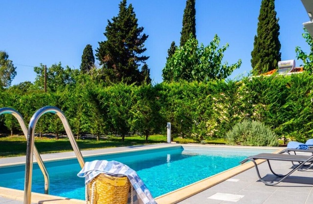 Villa with private pool in Svoronata near Avithos beach