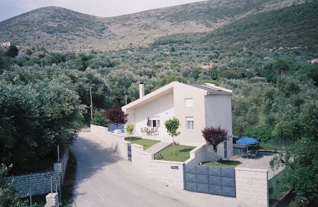 VILLADA - Villa with private pool