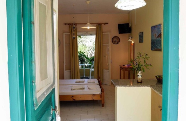 Yiannis Studio 2 Agios Georgios Pagoi Corfu