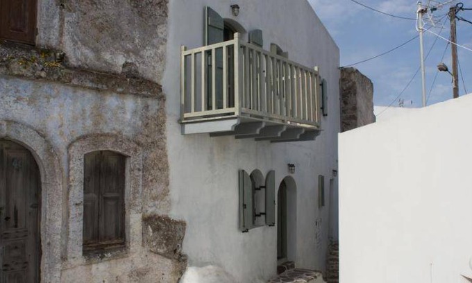 Nisyros House | 100 m² House ∙ 2 bedrooms ∙ 4 guests