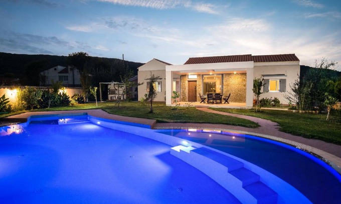 Messonghi House | 100 m² House ∙ 3 bedrooms ∙ 8 guests