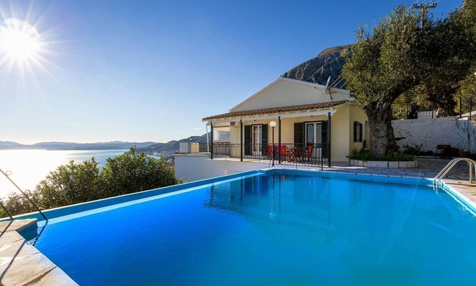 Barbati Villa | 100 m² Villa ∙ 2 bedrooms ∙ 4 guests