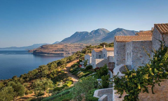 Areopoli Hotel | 110 m² Hotel ∙ 2 bedrooms ∙ 20 guests