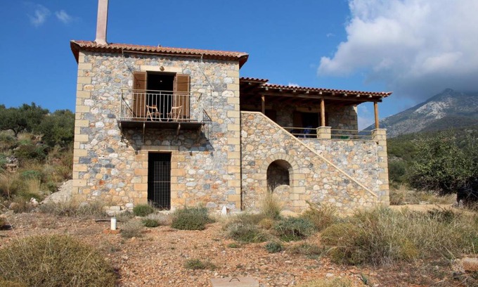 Kardamyli House | 110 m² House ∙ 3 bedrooms ∙ 6 guests