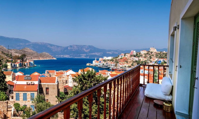 Megisti House | 110 m² House ∙ 4 bedrooms ∙ 7 guests