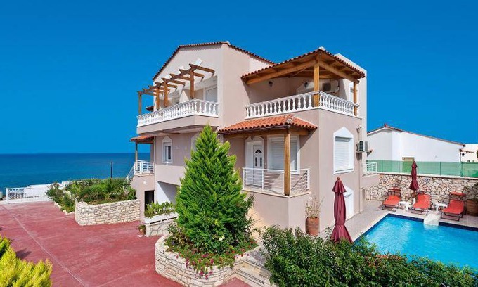 Sfakaki Villa | 110 m² Villa ∙ 3 bedrooms ∙ 6 guests