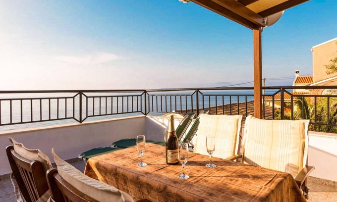 Katavolos Apartment | 115 m² Apartment ∙ 2 bedrooms ∙ 4 guests