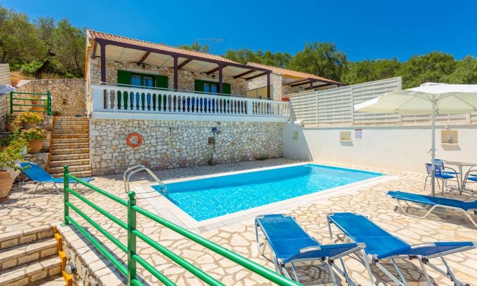 Paxos Villa | 115 m² Villa ∙ 3 bedrooms ∙ 7 guests