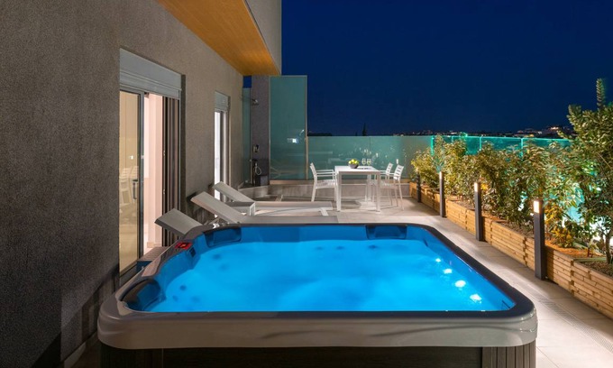 Petaloudes Apartment | 120 m² Apartment ∙ 4 bedrooms ∙ 9 guests