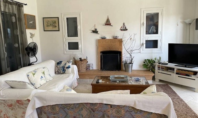 Aegina Town House | 120 m² House ∙ 2 bedrooms ∙ 60 guests