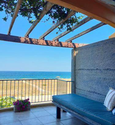 Agia House | 120 m² House ∙ 3 bedrooms ∙ 6 guests