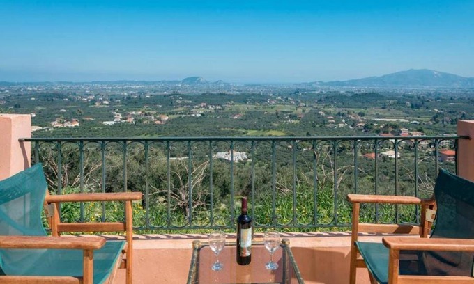 Romirion Hotel | 135 m² Hotel ∙ 3 bedrooms ∙ 8 guests