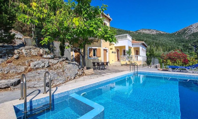 Katokhorion Villa | 135 m² Villa ∙ 3 bedrooms ∙ 9 guests