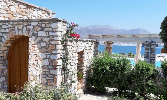 Krotiri House | 139 m² House ∙ 4 bedrooms ∙ 9 guests