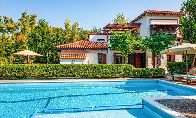 Schinias House | 140 m² House ∙ 3 bedrooms ∙ 7 guests