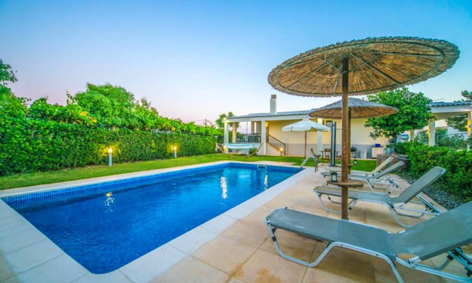 Gennadi House | 140 m² House ∙ 4 bedrooms ∙ 8 guests