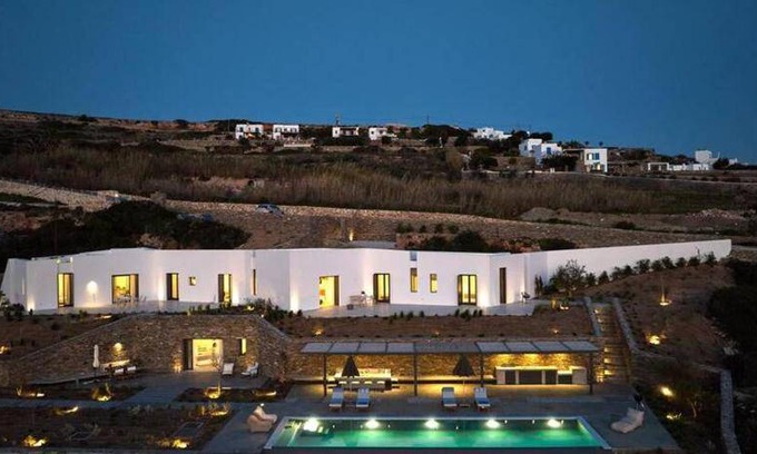 Krotiri Resort | 140 m² Resort ∙ 3 bedrooms ∙ 6 guests