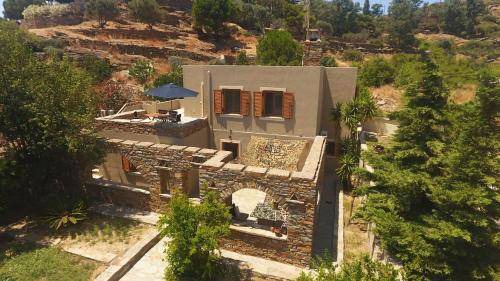 Vourkari House | 148 m² House ∙ 3 bedrooms ∙ 6 guests