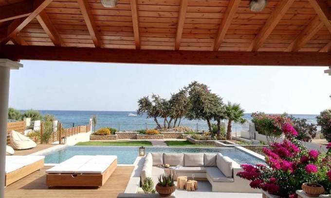 Lardos Villa | 150 m² Villa ∙ 3 bedrooms ∙ 7 guests