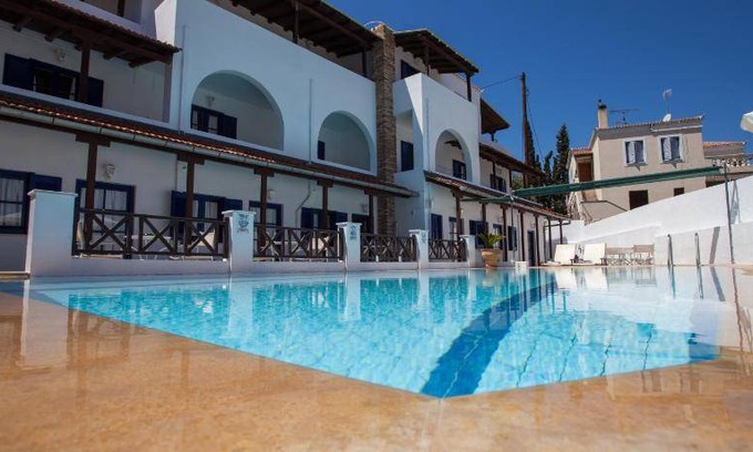 Spetses Bed & Breakfast | 16 m² Bed and breakfast ∙ 2 guests
