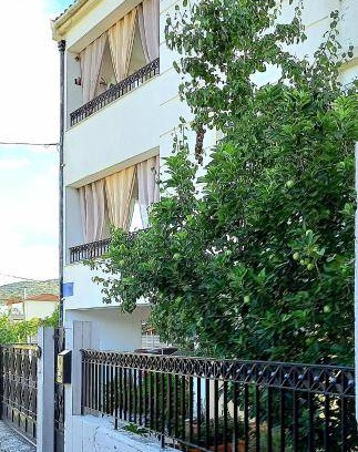 Nees Pagases House | 160 m² House ∙ 3 bedrooms ∙ 7 guests