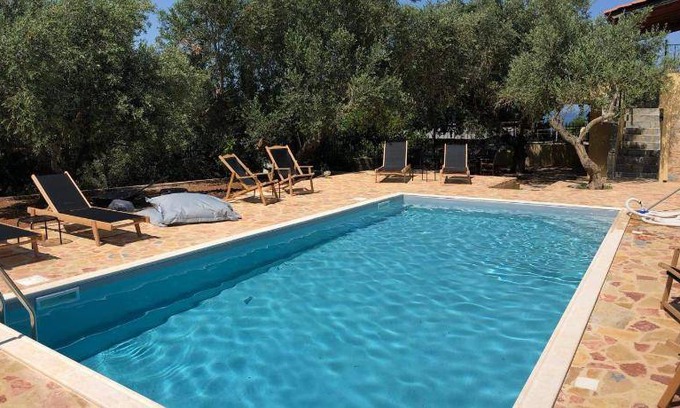 Xifias House | 160 m² House ∙ 5 bedrooms ∙ 12 guests