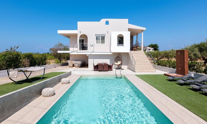 Kamiros House | 170 m² House ∙ 4 bedrooms ∙ 8 guests