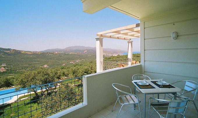 Darmarochori Villa | 170 m² Villa ∙ 3 bedrooms ∙ 6 guests