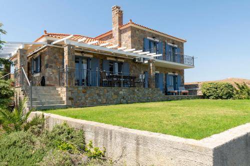 Nea Koutali Villa | 180 m² Villa ∙ 4 bedrooms ∙ 8 guests