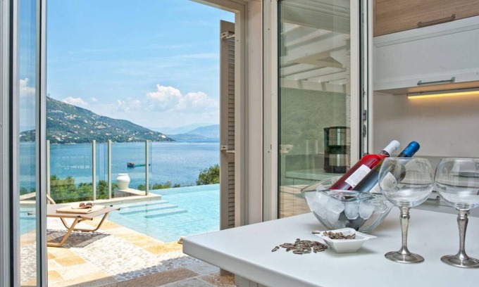 Barbati Apartment | 200 m² Apartment ∙ 4 bedrooms ∙ 10 guests