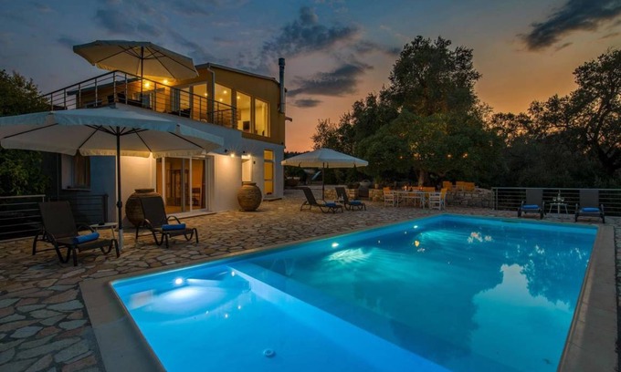 Koutsi Villa | 200 m² Villa ∙ 3 bedrooms ∙ 6 guests