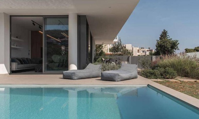 Spata-Artemida Villa | 200 m² Villa ∙ 4 bedrooms ∙ 9 guests