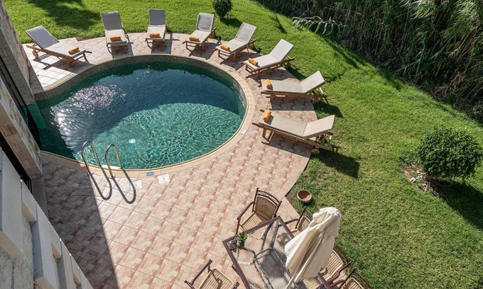 Platanias Town House | 230 m² Farmhouse ∙ 4 bedrooms ∙ 10 guests