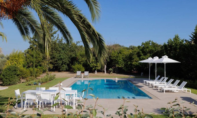 Corfu Villa | 230 m² Villa ∙ 4 bedrooms ∙ 8 guests